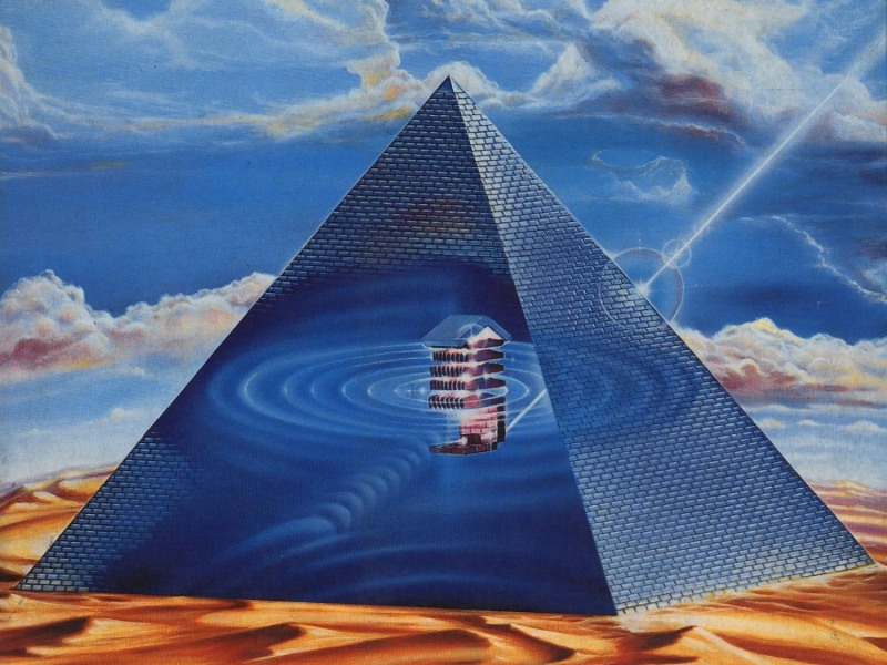 piramide energia.jpg